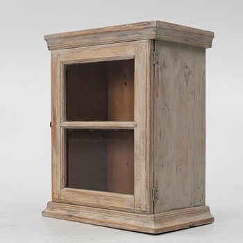 Hanging cabinet, 19th century.