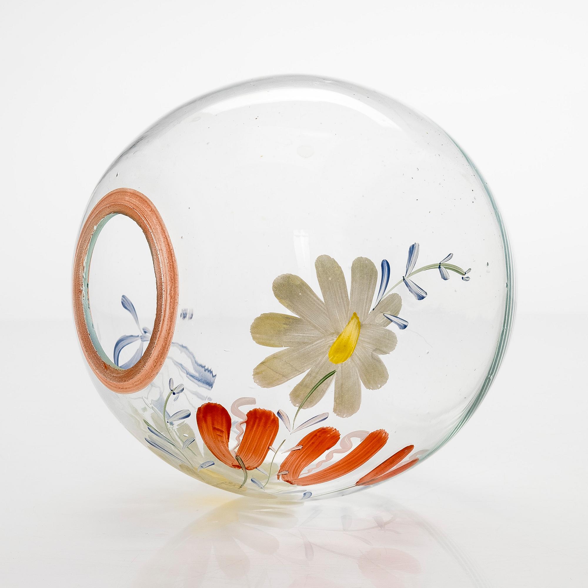A 1930s glass vase for Kauklahden lasi.