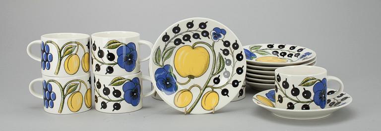 TEKOPPAR MED FAT, 8 st. porslin, Arabia, Paratiisi, 1900-talets slut.