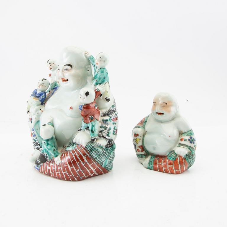 A set of two Chinese buddhas, 20th century.