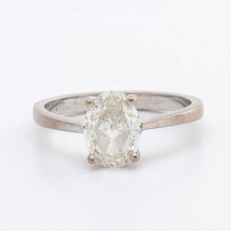 DIAMOND RING 18K whitegold 1 oval brilliant-cut diamond 1,51 ct J VVS2, GIA cerifiacte 2008.