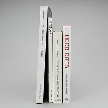 PARTI FOTOLITTERATUR, 4 st, bland annat "Herb Ritts", för Fondation Cartier pour L'Art Contemporain i Paris, 2000.