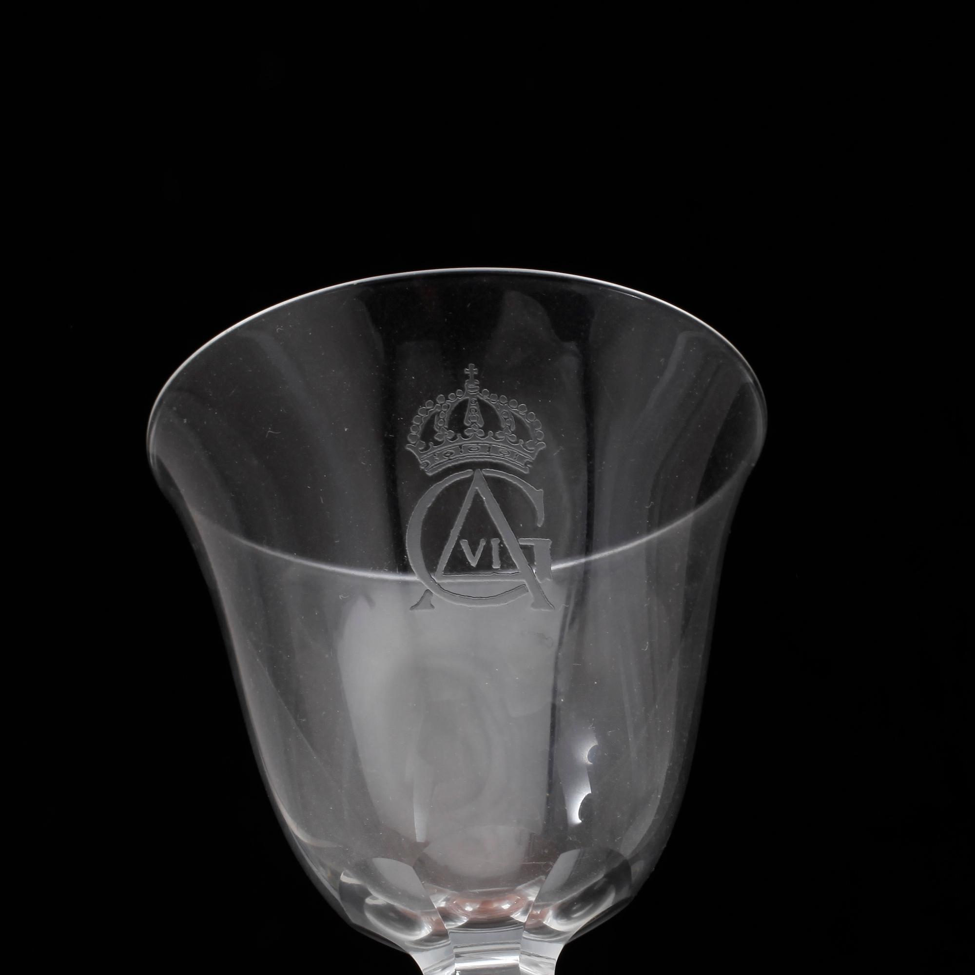 GLAS, 5 st, med kungliga monogram, bland annat Gustav V:s och Viktorias alliansmonogram, 1900-talets början.