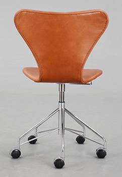 KONTORSSTOL "Sjuan", Arne Jacobsen för Fritz Hansen.