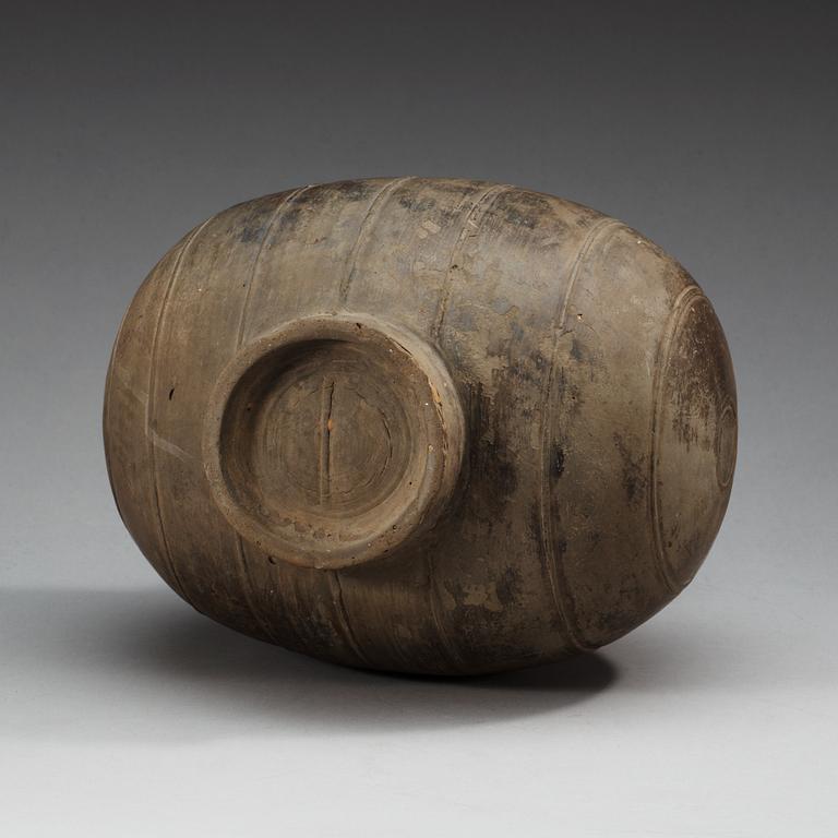 A potted jar, Han dynasty (206 BC - 200 AD).