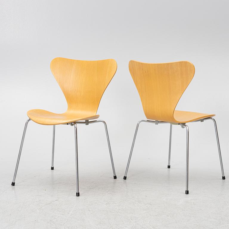 Arne Jacobsen, stolar, 4 st, "Sjuan", Fritz Hansen, Danmark, 1979.