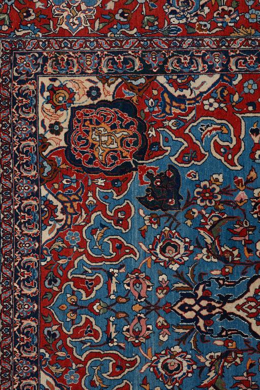 MATTO, a semi-antique Esfahan, ca 219 x 140,5-147,5 cm.