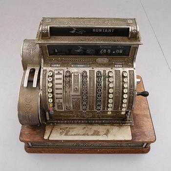 KASSAAPPARAT, National, 1900-talets första hälft.