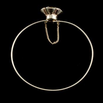 ARMRING, sterlingsilver med fasettslipad bergkristall, Alton, Falköping, 1975. Vikt 13 g.