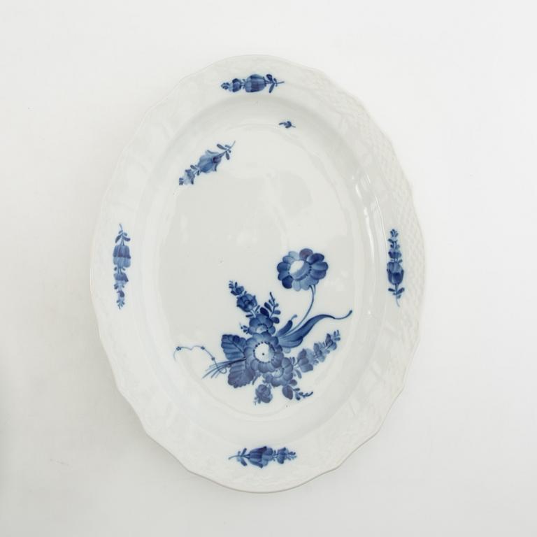 Service approximately 140 pieces "Blue Flower" Royal Copenhagen Denmark 20th century porcelain.