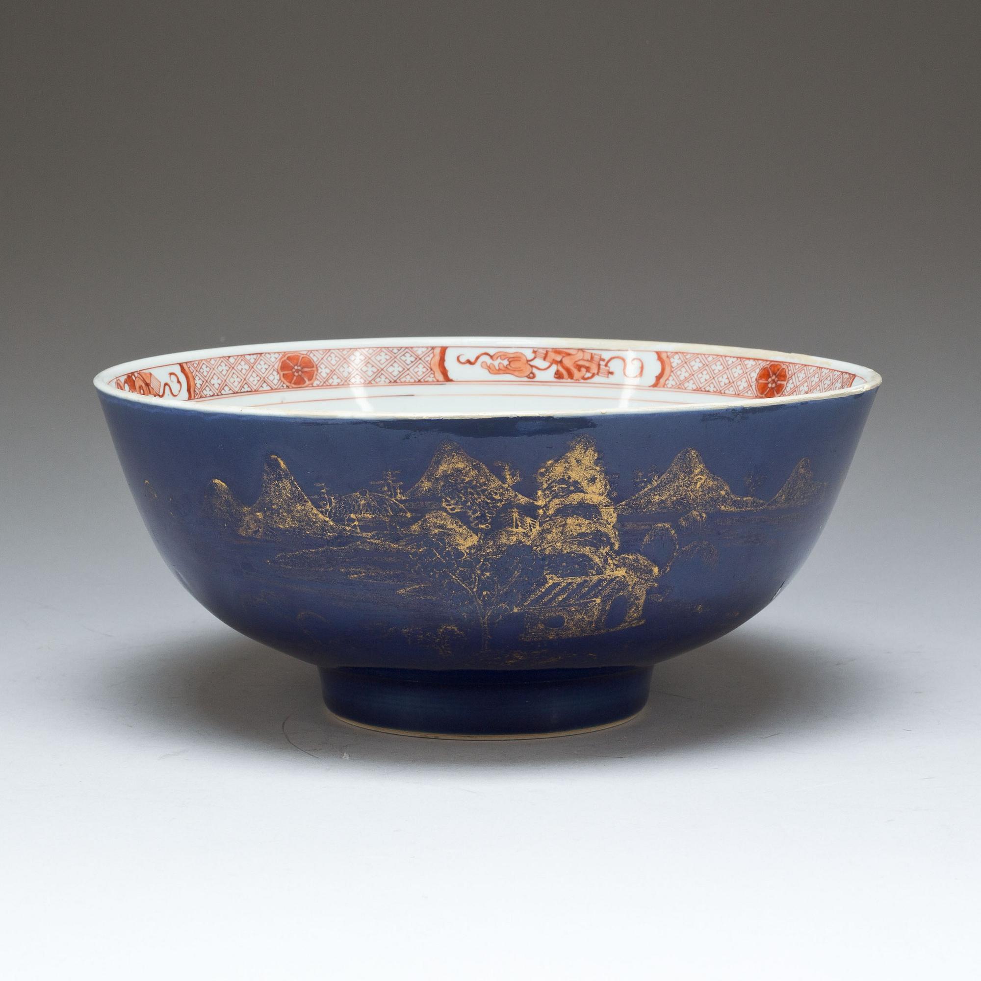 BÅLSKÅL, porslin. Kina, 1700-tal.