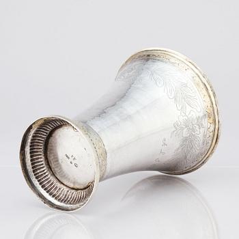 A Swedish 18th century silver beaker, marks of Eric Langberg, Söderhamn 1793.