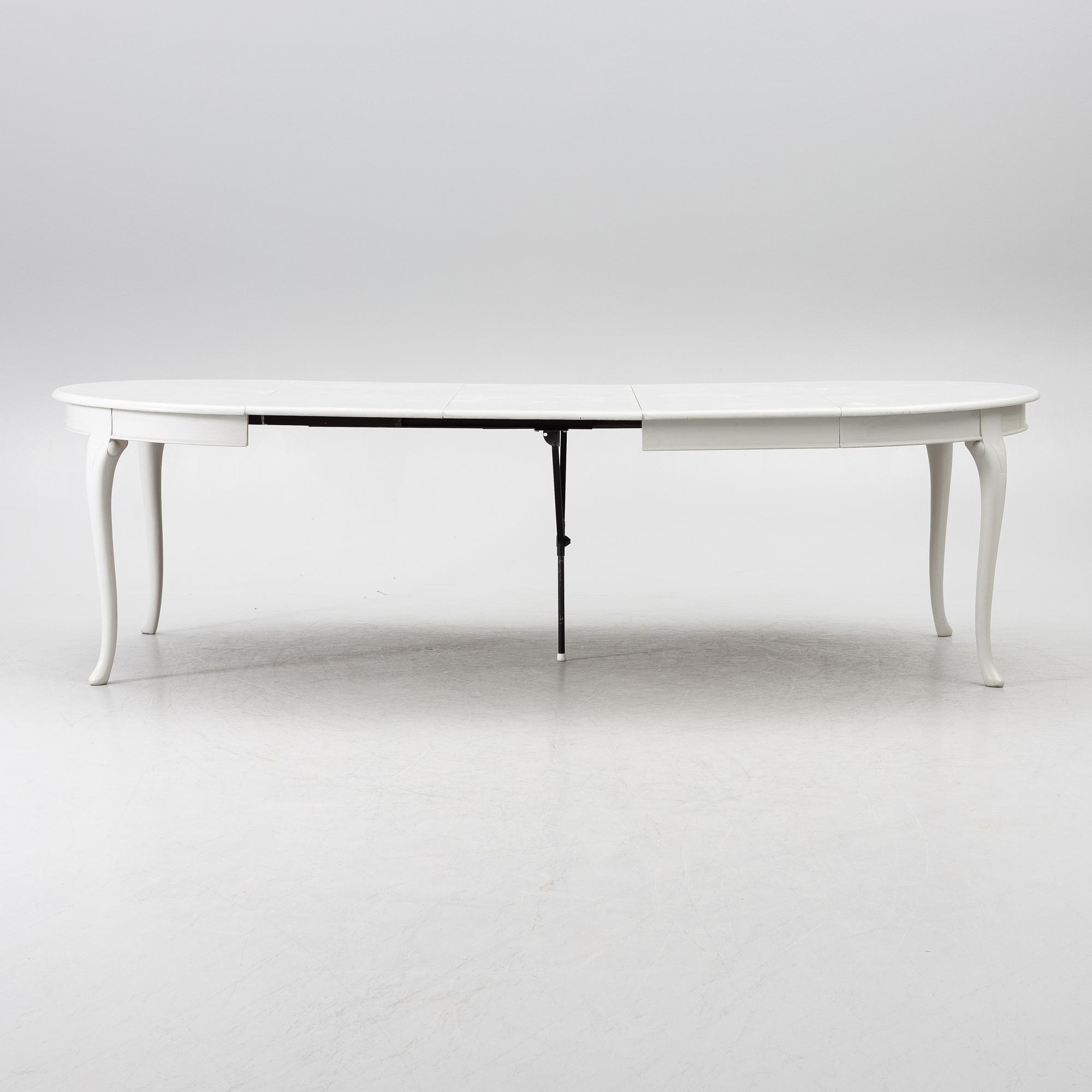 Matbord, 8 stolar, senbarockstil, 1900-tal.