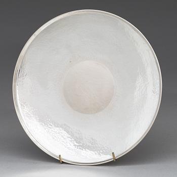 Tapio Wirkkala, A silver dish, marked TW, Kultakeskus, Hämeenlinna 1977.