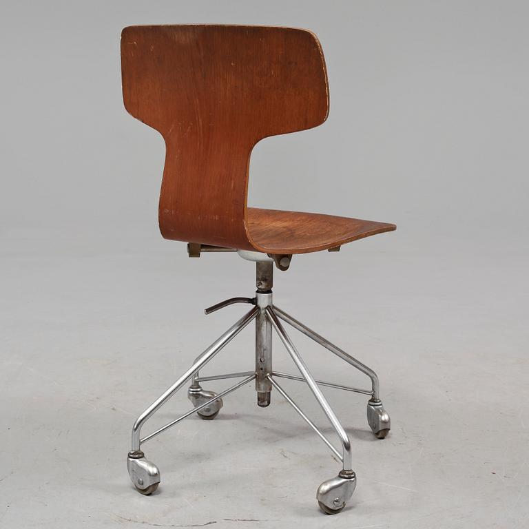SKRIVBORDSSTOL, Arne Jacobsen för Fritz Hansen, 1950/60-tal.