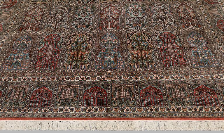 Matta, Silke Kashmir, 245 x 242 cm.