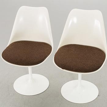 EERO SAARINEN, a set of two Tulip chairs.