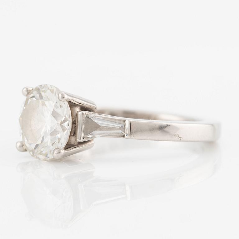 Ebba Brahe, ring, platinum with a round brilliant-cut diamond 2.26 ct.