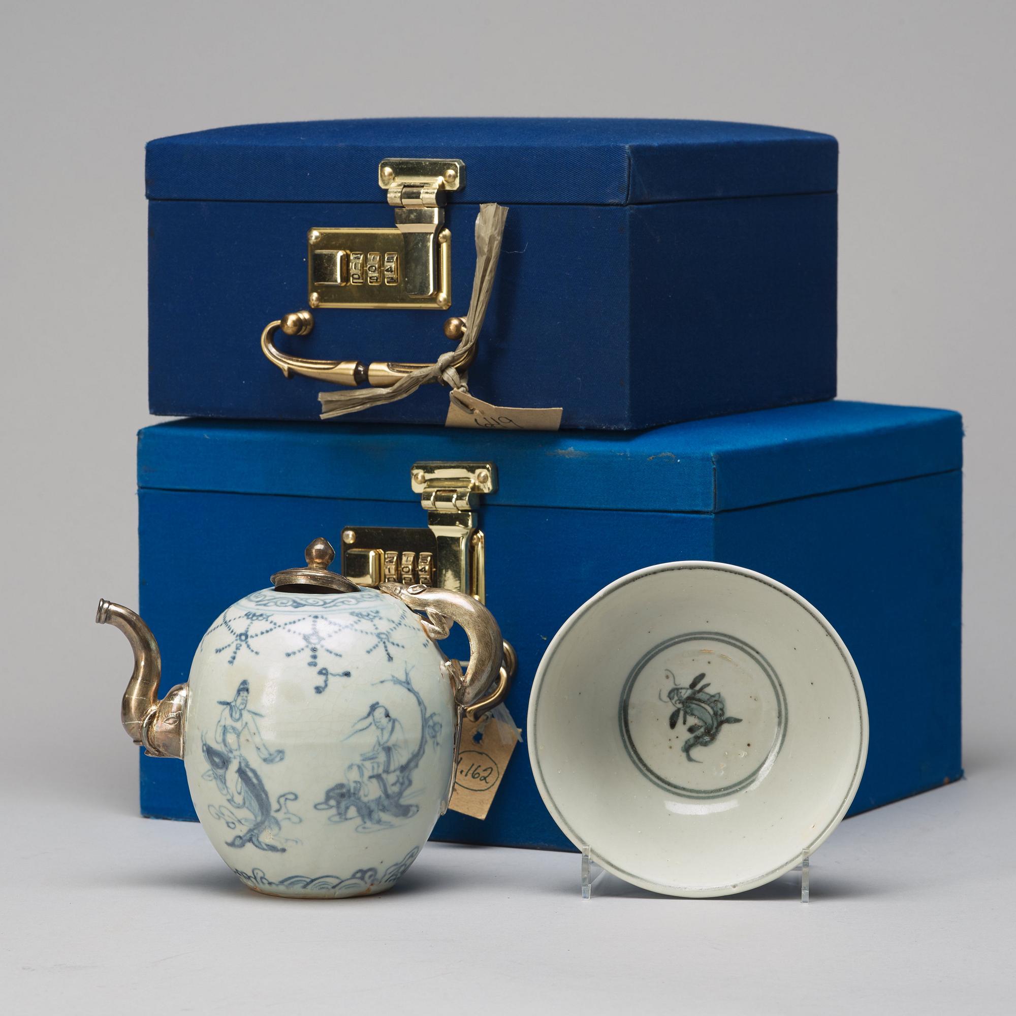 A South East Asian tea pot and bowl, 20th Century.