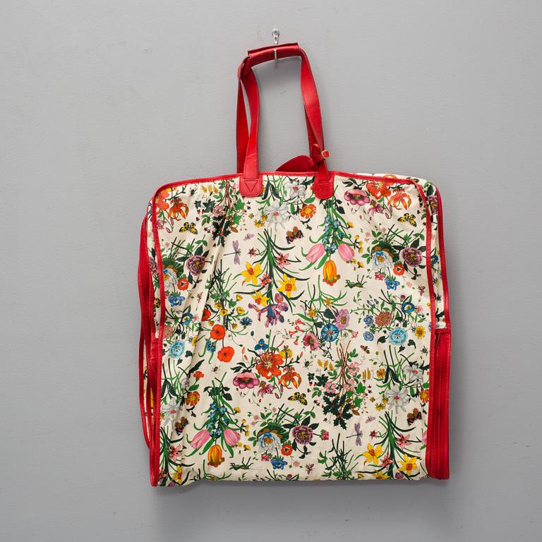 GUCCI, a 'Flora' garment bag.
