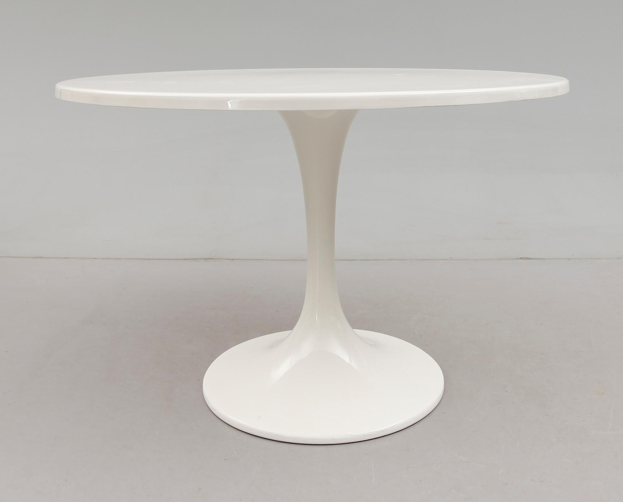 KARMSTOLAR, 6 st "Tulip"samt BORD, Robin Day, 1900-talets andra hälft.