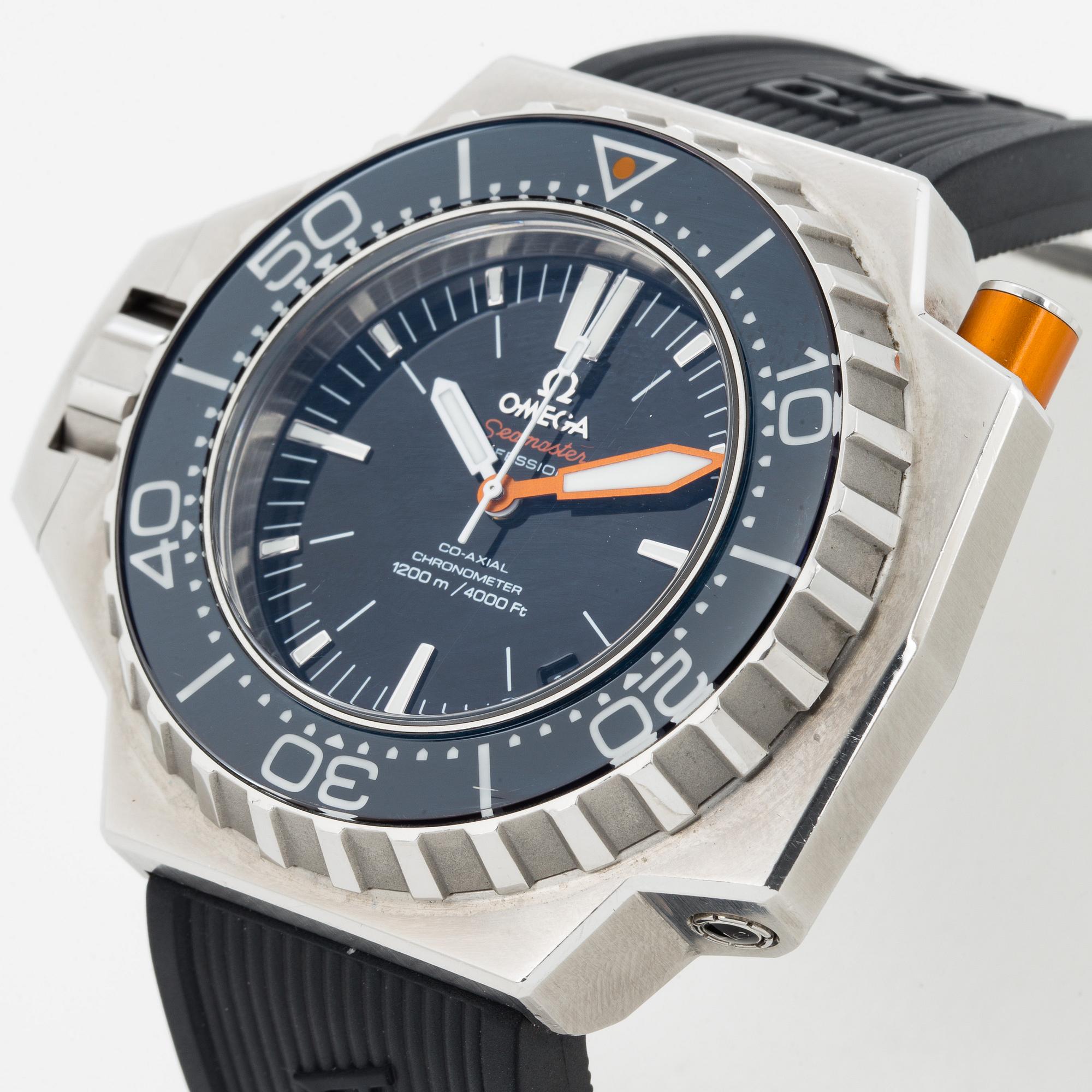 OMEGA Seamaster Professional Chronometer wristwatch 55 x 48 mm. Bukowskis
