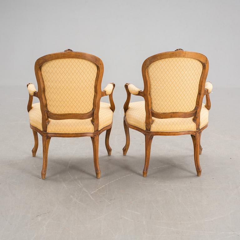 KARMSTOLAR, ett par, Louis XV.