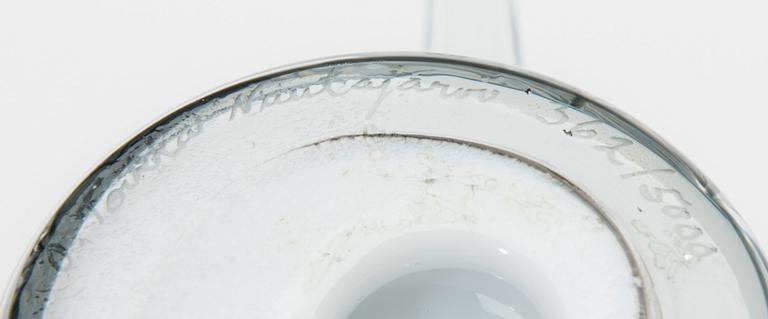 OIVA TOIKKA, LINTU, lasia, signeerattu ja numeroitu O. Toikka Nuutajärvi 362/5000.