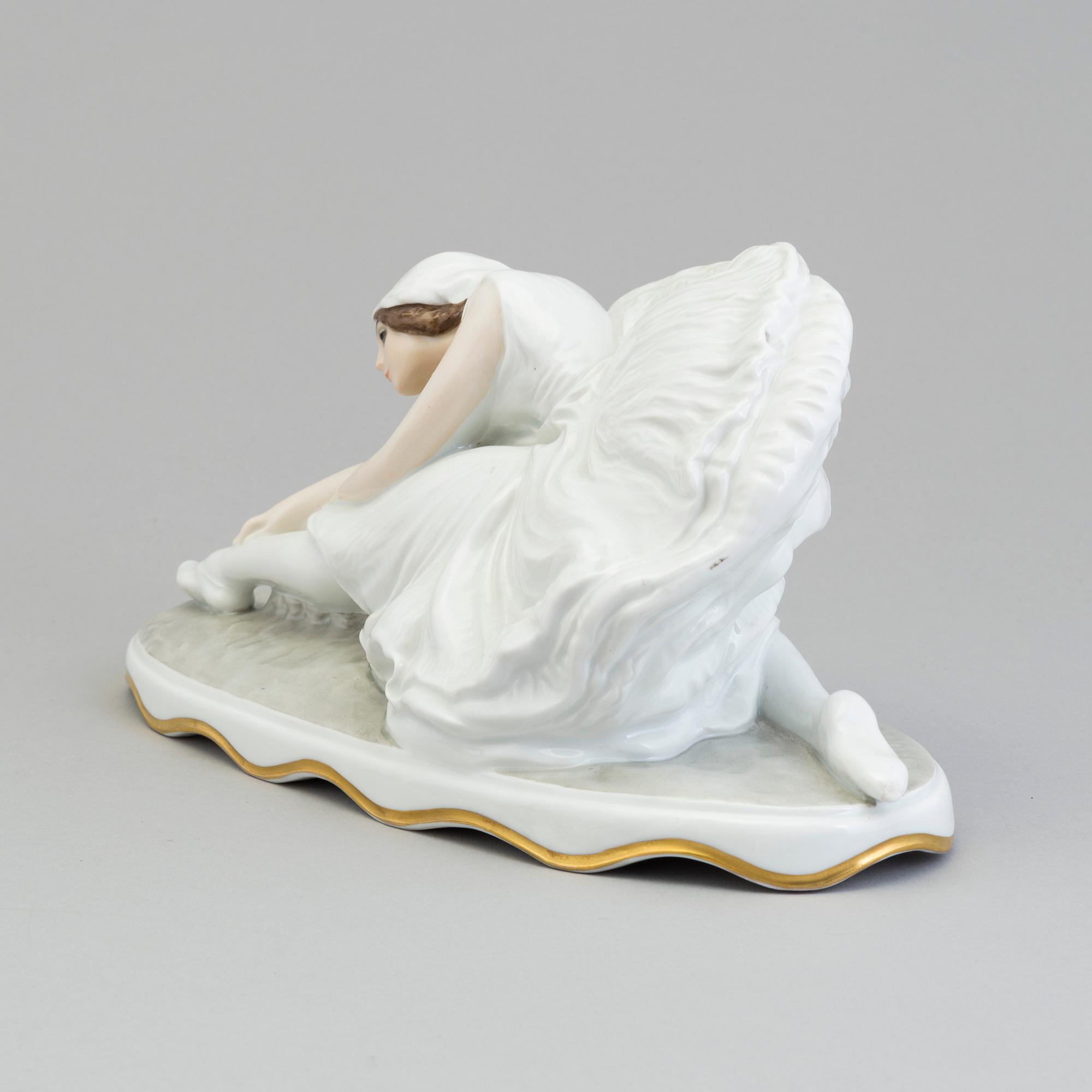 CONSTANTIN HOLZER-DEFANTI, porslin, figurin, "Den döende svanen", Rosenthal, 1900-talets andra kvartal.