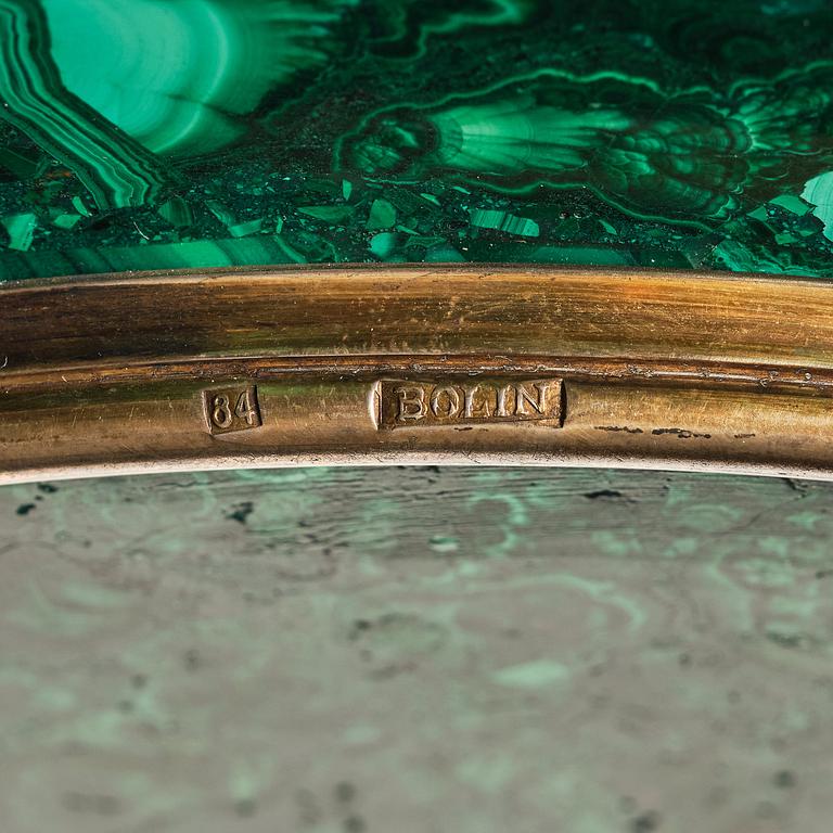 A pair of important Bolin 18K Gold and Gilt Silver Imperial presentation Malachite dishes, C.E. Bolin, St Petersburg, ca.