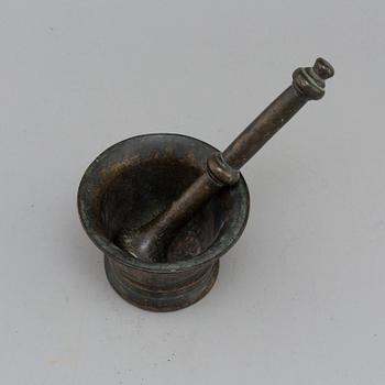 A possibly 17th century bronze mortar.