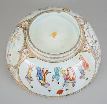 BÅLSKÅL, porslin, Qingdynastin, Qianlong (1736-95).