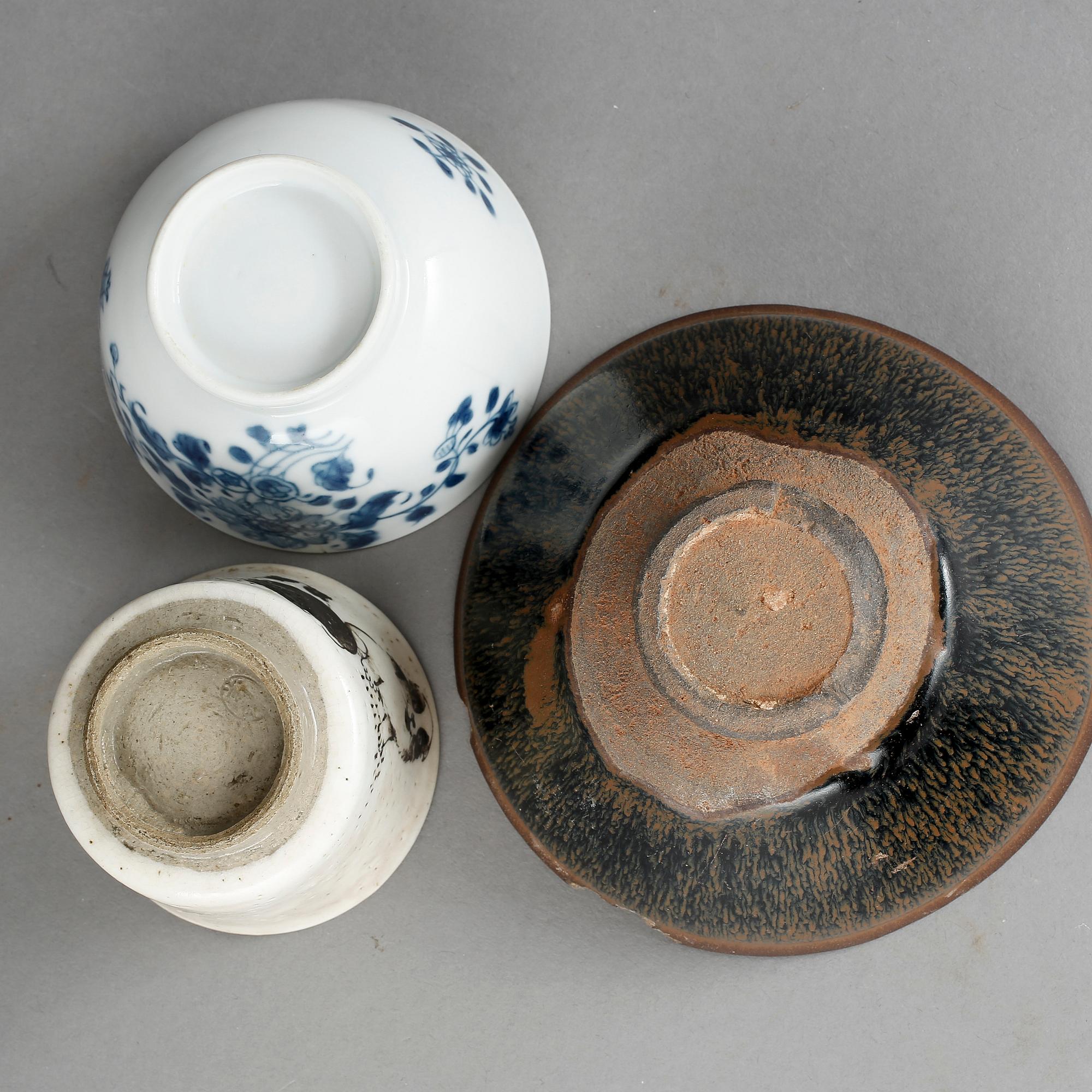 SKÅLAR, 3 st keramik, Kina/Japan, bla 1800-tal.