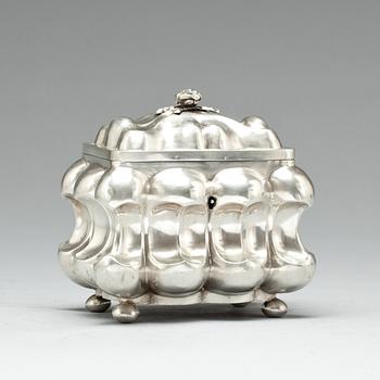 SKRIN, silver. Nyrokoko, Österrike-Ungern, 1800-talets andra hälft. Vikt tot 300 g.