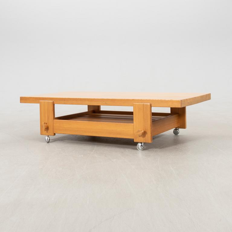 Yngve Ekström, coffee table "Dymling" for Swedese, late 20th century.