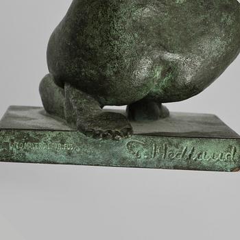 ERIC HEDLAND, figurin samt sigillstamp, grönpatinerad brons, signerad respektive monogramsignerad.