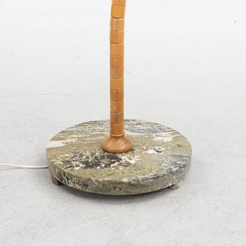 A mid 20th century floor lamp.