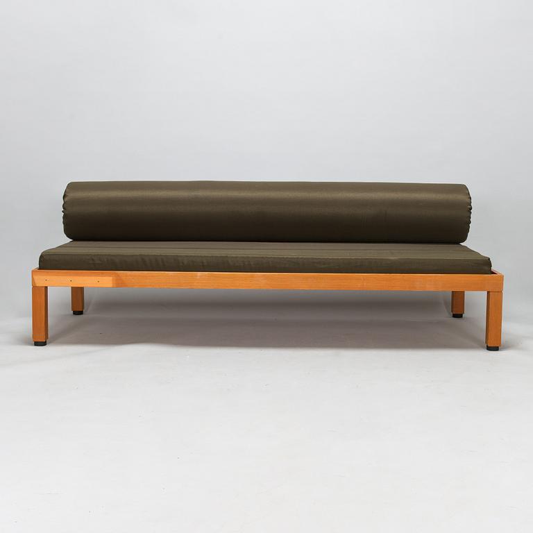 Haroma, Saarinen, and Salo, a sofa collaborative artistic design 1960.