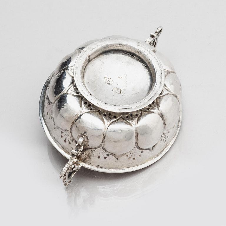 Johan Wallman, brännvinskål, silver, Varberg 1719. Barock.