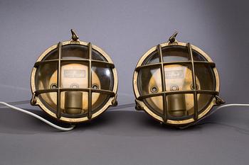 VÄGGLAMPOR, ett par, mässing 19/2000-tal.