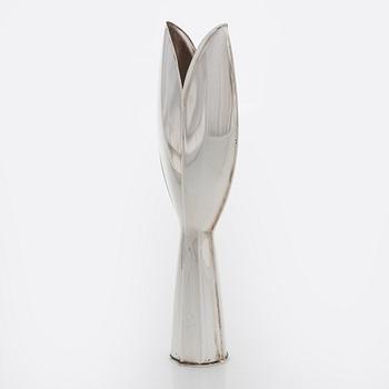 Tapio Wirkkala, a silver vase model TW 2, Kultakeskus, Hämeenlinna 1985.