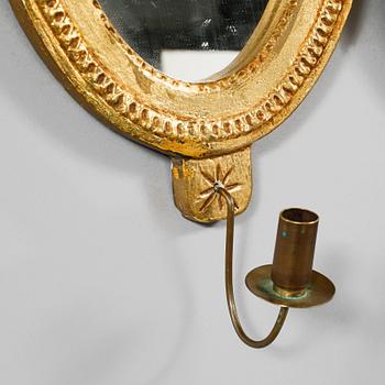 SPEGELLAMPETTER, ett par, gustaviansk stil, sent 1900-tal.