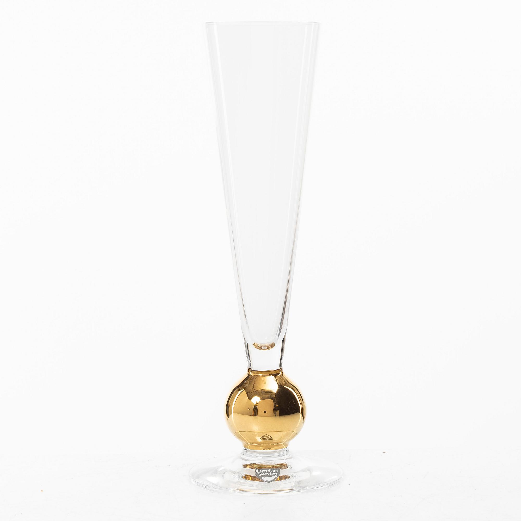 Gunnar Cyrén, Nine 'Nobel' champagne glasses, Orrefors.