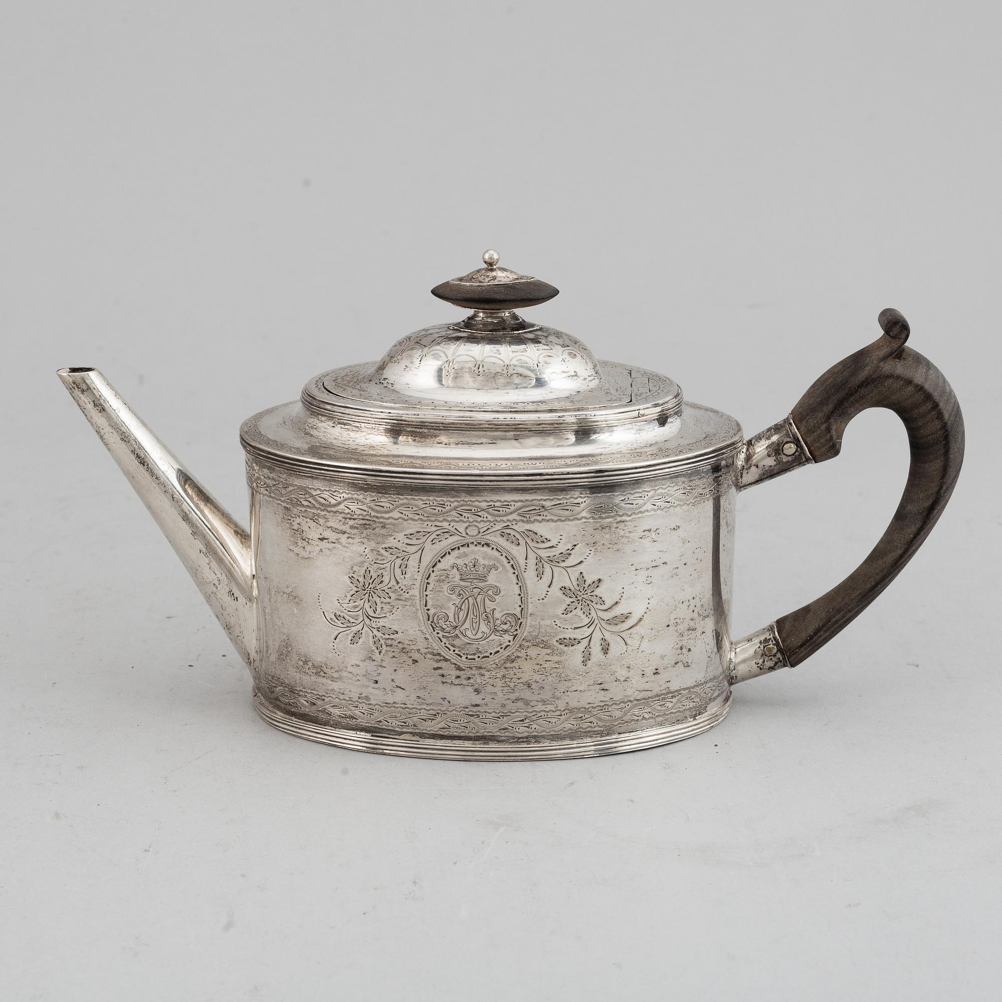 CHRISTIAN HOSOE, TEKANNA, silver. Köpenhamn, 1800.