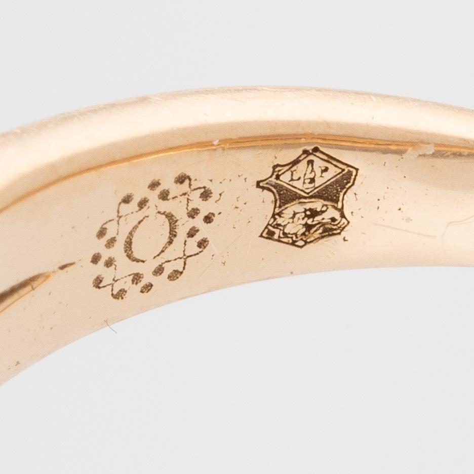 Ring 18K gold set with a round brilliant-cut diamond, by Or Du Monde Paris.