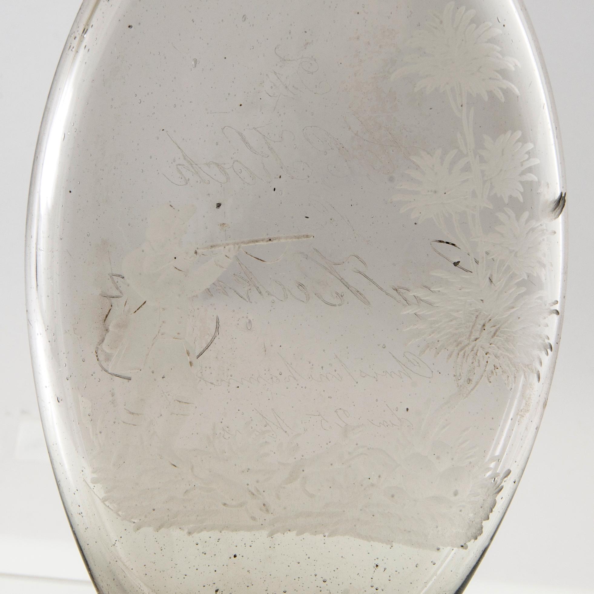 Flaska/Plunta daterad 1819 glas.