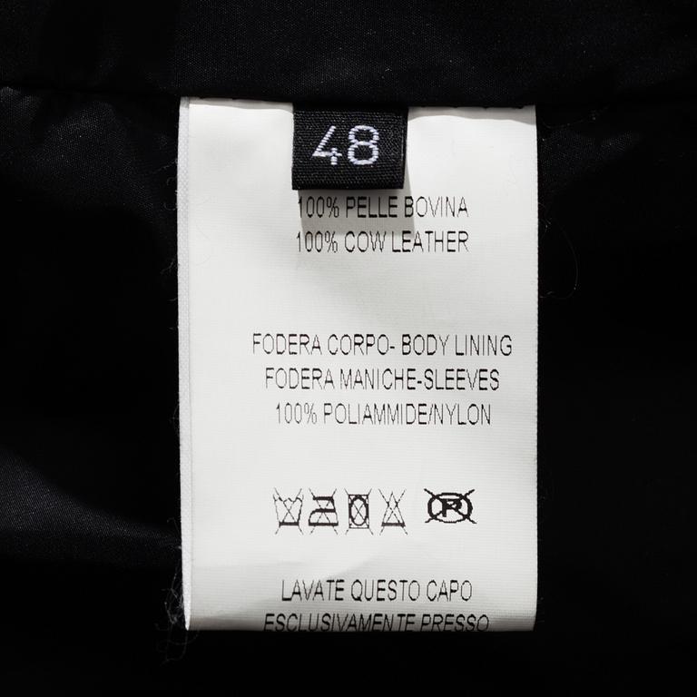 MOSCHINO, skinnjacka, italiensk storlek 48.