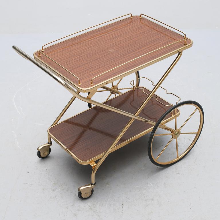 SERVERINGSVAGN, 1900-talets andra hälft.