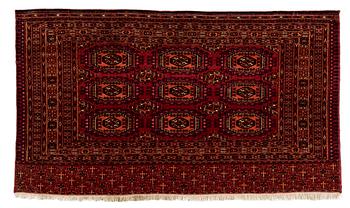 784. MATTA. Semiantik Turkmen Chuval. 83,5x149 cm.