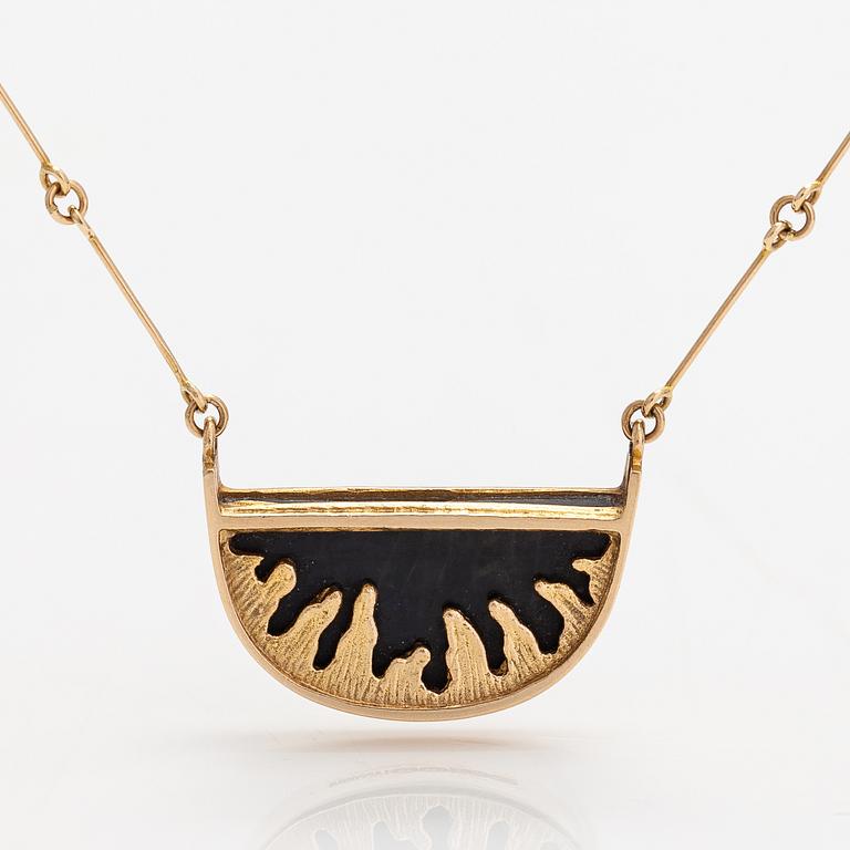 Juhani Linnovaara, A 14K gold and spectrolite necklace. Lapponia 1978.